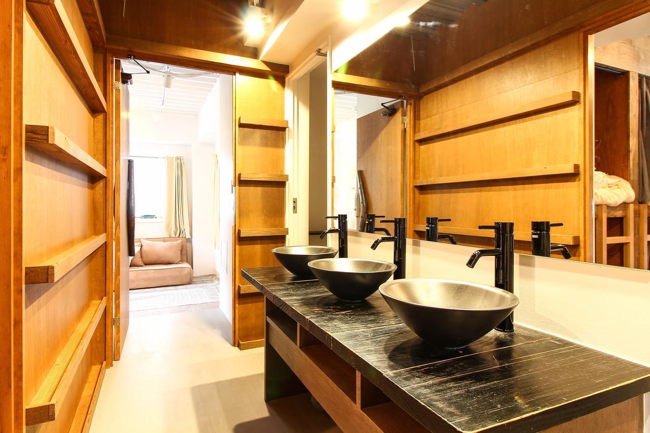 Koru Takanawa Gateway Hostel, Cafe&Bar Токио Экстерьер фото